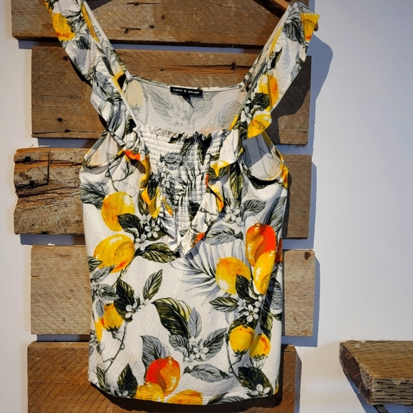 Cable & Gauge Floral Lemon Print Ruffle Top - Picture 1 of 6